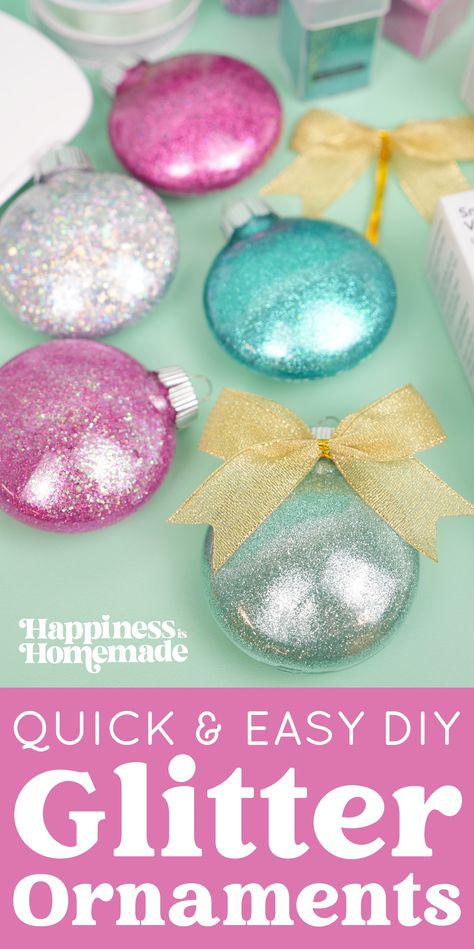 DIY Glitter Ornaments Diy Christmas Bulbs, Diy Glitter Ornaments, Glass Ornaments Diy, Homemade Glitter, Marble Ornaments, Christmas Glitter Ornaments, Easy Christmas Craft, Clear Christmas Ornaments, Glitter Ornaments Diy