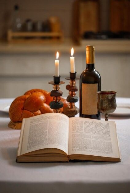 Judaism Aesthetic, Jewish Aesthetic, Shabbat Shalom Images, Dinner Host, Shabbat Candles, Allah God, Godly Marriage, Candle Aesthetic, Shabbat Shalom