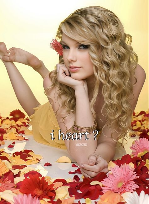 Beautiful Eyes Taylor Swift, Taylor Swift Eyes, Picture To Burn, Cowgirl Outfits For Women, Swift Wallpaper, Eyes Wallpaper, Taylor Swift Album, Taylor Swift Wallpaper, Cd Cover