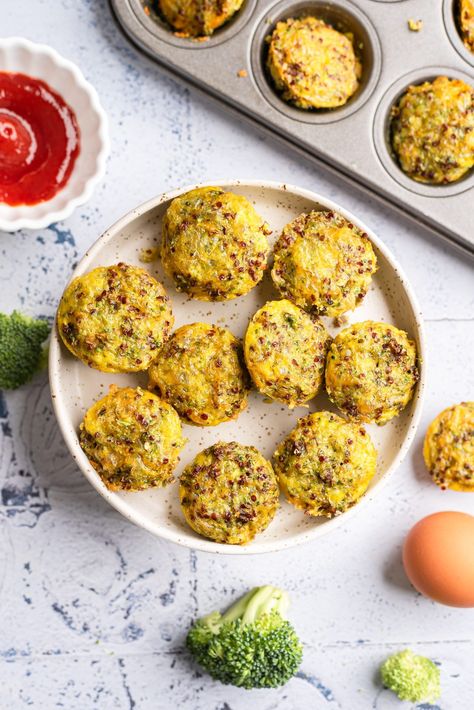 Toddler Friendly: Cheesy Egg, Quinoa Egg Quinoa, Broccoli Muffins, Quinoa And Broccoli, Quinoa Egg, Quinoa Broccoli, Broccoli Bites, Quinoa Muffins, Cheesy Eggs, Toddler Recipes