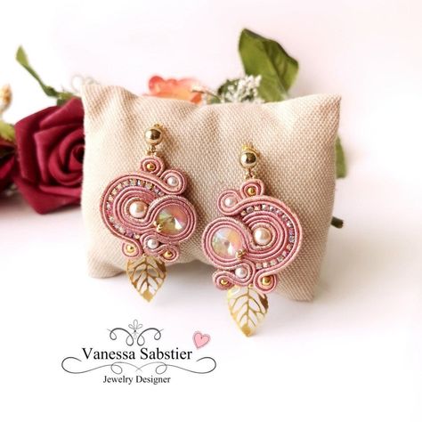 New Soutache Earrings Available in my etsy shop 💖😍 Pink Earrings Soutache Soutache Pattern, Soutache Tutorial, Rhinestone Chain, Soutache Earrings, Soutache Jewelry, Embroidery Patterns Free, Earrings Pink, Emerald Earrings, Pink Earrings