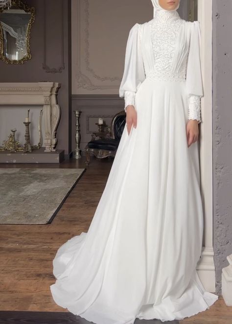 Modest Wedding Dresses Hijab, Hijabi Wedding Dress Simple, Hijabi Wedding Dress, Turkish Wedding Dress, Bridal Hijab Styles, Muslimah Wedding Dress, Nikah Dress, Chic Evening Dress, Hijab Wedding Dresses