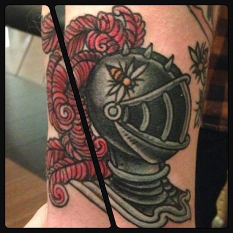 traditional knight tattoo Knight Helmet Tattoo, Knight Tattoo Ideas, Helm Tattoo, Helmet Tattoo, Knight Helmet, Medieval Tattoo, Knight Tattoo, Knights Helmet, Traditional Tattoo Design