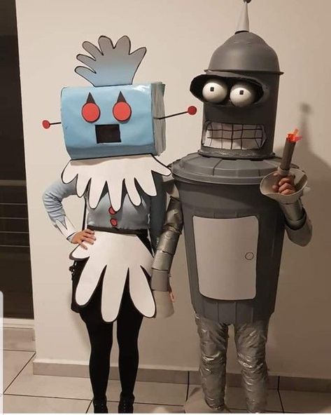 Robot Halloween Costume, Creepy Baby Dolls, Halloween Costumes 2022, Handmade Halloween Costumes, Costumes For Couples, Robot Costumes, Clever Halloween, Spooky Costumes, Clever Halloween Costumes