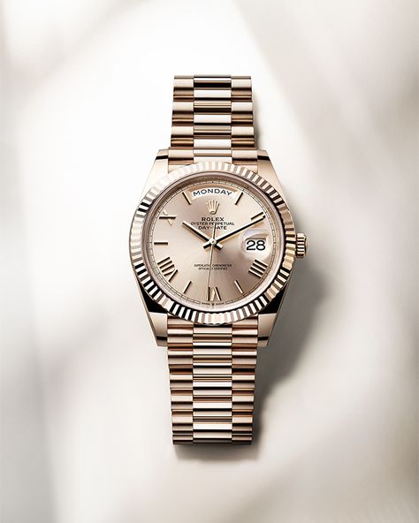 The Day-Date 40 in 18ct Everose gold – an exclusive pink gold cast by Rolex – with a sunray-finish Sundust dial for a subtle, sophisticated touch. #Rolex #DayDate #101031 Rolex Wrist Watch, Corel Draw Design, Timepiece Design, Ladies Bracelet Watch, Money Lifestyle, Buy Rolex, Gold Rolex, Dream Aesthetic, Mens Chronograph