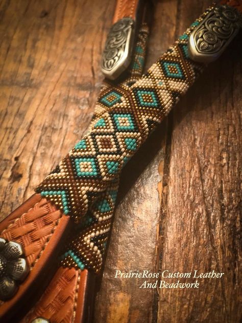 Leather Beaded Belt, Loom Beading Belt Patterns, Native Weman Powwow Belts, Beaded Leather Belts Native American, Beaded Belts Patterns, Beaded Belts, Beaded Hat Bands, Bead Woven Bracelet, Native American Patterns