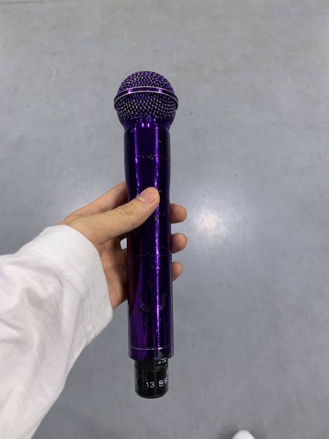 Seventeen Wonwoo purple microphone Purple Microphone, Cyberpunk Accessories, Music Mic, Group Names Ideas, Music Supplies, How To Be Rich, Jobs In Art, Microphone Stand, In Ear Monitors