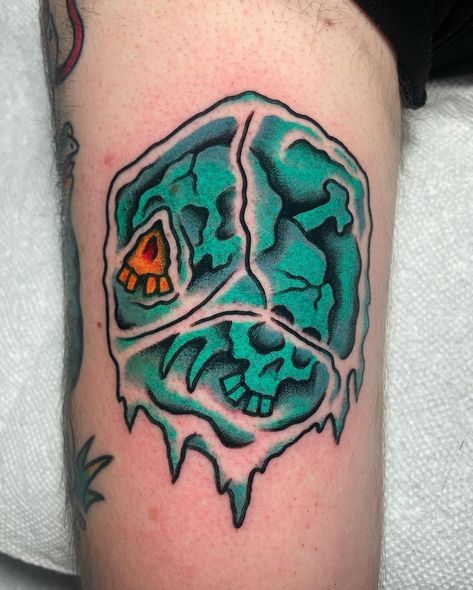 Pokemon American Traditional Tattoo, Colored Tattoos For Men, Nuke Tattoo, The Thing Tattoo, American Traditional Tattoos Color, Sci Fi Tattoo, Dnd Tattoos, American Traditional Skull, Alcohol Tattoo