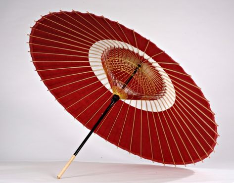 Janome-Red Japanese Parasol, Chinese Umbrella, Kubo And The Two Strings, Japanese Umbrella, Clear Umbrella, Cute Umbrellas, Medieval Furniture, Umbrella Art, Red Umbrella