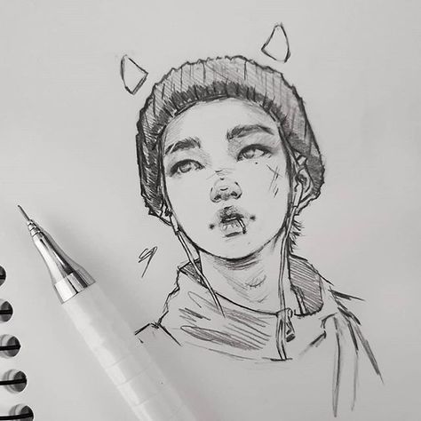 • Nikki • na Instagramie: „⠀⠀⠀⠀⠀⠀⠀⠀⠀⠀⠀⠀ A very good boy 💁‍♂️ looking like a bad boy 🤷‍♂️ ⠀⠀⠀⠀⠀⠀⠀⠀⠀⠀⠀⠀ #straykids #straykidsfanart #fanart #art #drawing #sketch #hyunjin” 얼굴 드로잉, Jimin Fanart, Kpop Drawings, 캐릭터 드로잉, Arte Sketchbook, Aesthetic Kpop, Bts Drawings, Art And Illustration, A Pencil