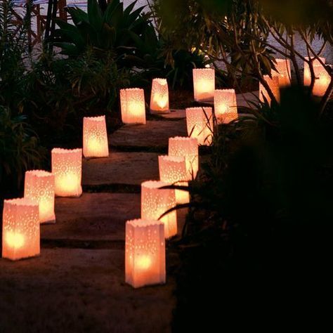 21st Decorations, Backyard Party Decorations, Backyard Wedding Lighting, Diy Outdoor Lighting, Candle Bags, Garden Party Decorations, Backyard Lighting, Garden Party Wedding, Solar Lights Garden