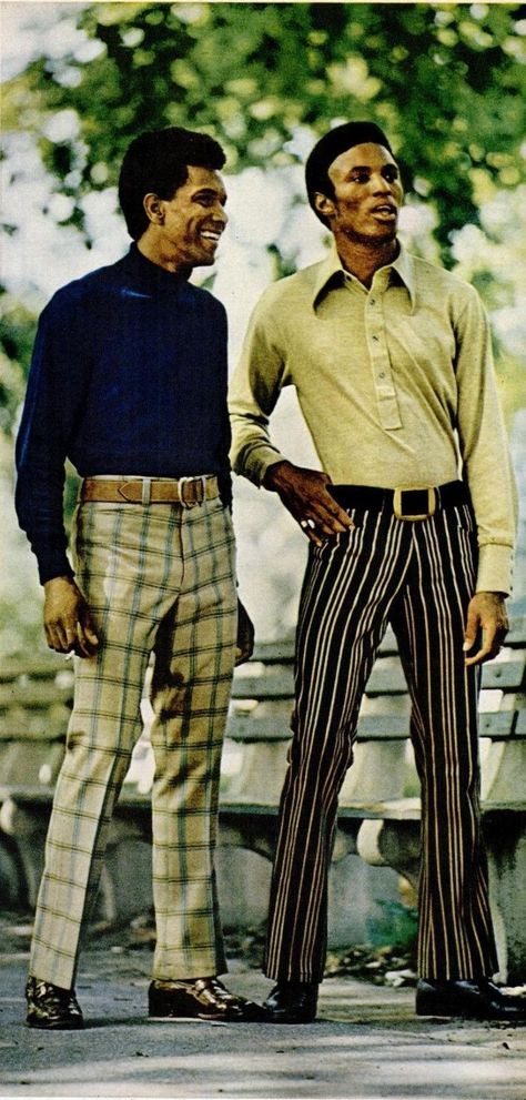 70s Aesthetic Men, Mens Bell Bottom Jeans, 1970s Mens Fashion, 70s Fashion Men, 70s Mens Fashion, New York Central Park, 1970 Fashion, 70s Inspired Outfits, 70s Men