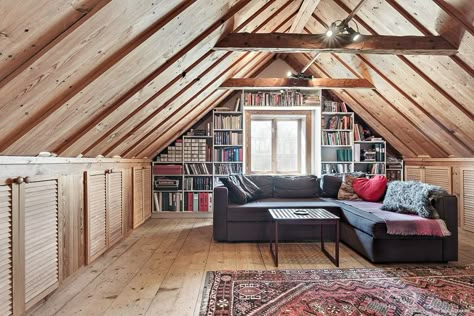 Creative Attic Spaces, Attic Bedroom Office Combo, Attic Room Ideas Cozy Spaces, Attic Lounge Ideas, Modern Reading Corner, Loft Reading, Room Ideas Attic, Read Nook, Kids Reading Nook Ideas