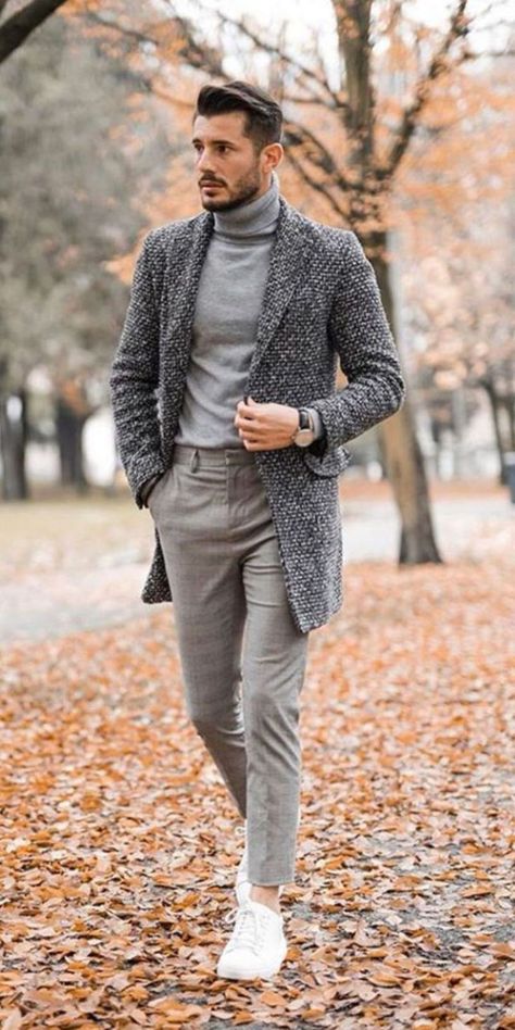 Luxury Men Style, Mens Turtleneck Outfits, Turtleneck Outfit Men, Winter Dinner Outfit, Turtleneck Outfits, Xmas Party Outfits, Black Shearling Jacket, Cozy Winter Fashion, Puffer Jacket Outfit