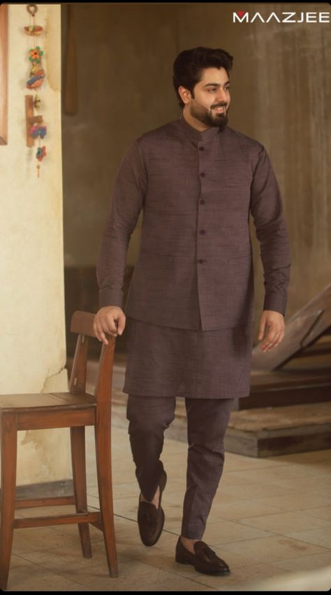 Pakistan Men Fashion, Mens Clothing Styles Shalwar Kameez, Man Kurta Designs Style, Gents Kurta Design Pakistani, Imran Khan Pics For Dp, Boys Dressing, Men Dressing, Men Dresses, Man Dress Design