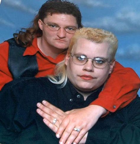 Creepy+Family+Photos | ... family photos funny family pictures pics ellen bad family photos worst Awkward Family Pictures, Bad Family Photos, Funny Family Photos, Worst Album Covers, Bad Album, Awkward Photos, Creepy Photos, Awkward Family Photos, Bad Photos