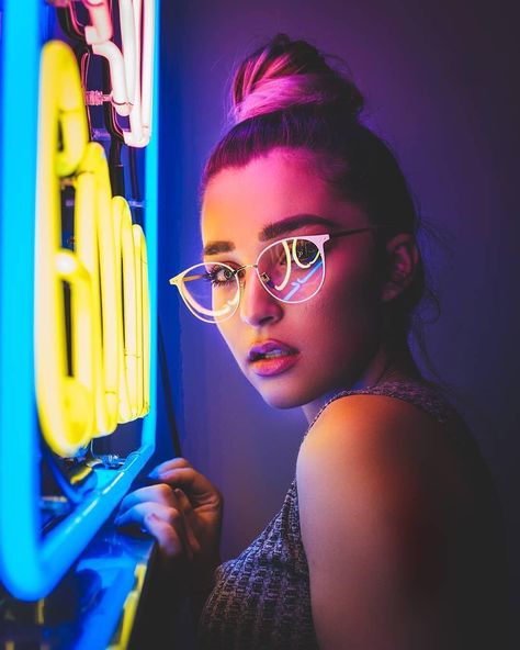 PortraitGasm | Feature Account on Instagram: “• Too bad this was shot on a Fuji 😏🤫 • • Photo By: @iamtongue In Frame: @alyssa_dauphin Curated By: @lookitscalvin • • Follow and…” Night Photography Portrait, Neon Lights Photography, Neon Photoshoot, Neon Light Wallpaper, Female Portrait Photography, Lightroom Presets Wedding, Neon Photography, Neon Girl, Night Portrait