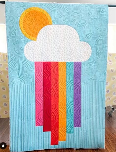 Cloud Quilt Pattern, Rainbow Quilt Block, Simple Quilt Designs, Quilted Wall Hangings Patterns Free, Rainbow Quilts Ideas, Quick Quilt Patterns, Kids Quilt Patterns, Rainbow Quilt Patterns, Stained Glass Quilt Pattern