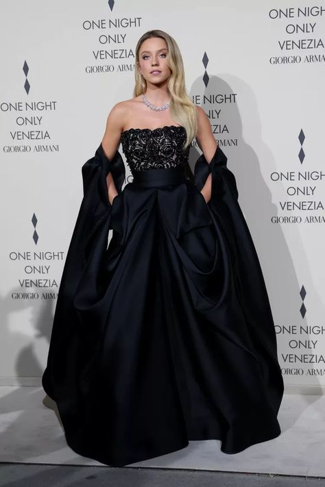 Sydney Sweeney’s 21 Best Red Carpet Looks Through the Years Yellow Tulle Skirt, Black Strapless Gown, Hollywood Event, Black Sheer Dress, Best Red Carpet Looks, Sydney Sweeney, Tulle Gown, Black Tulle, Celebrity Red Carpet