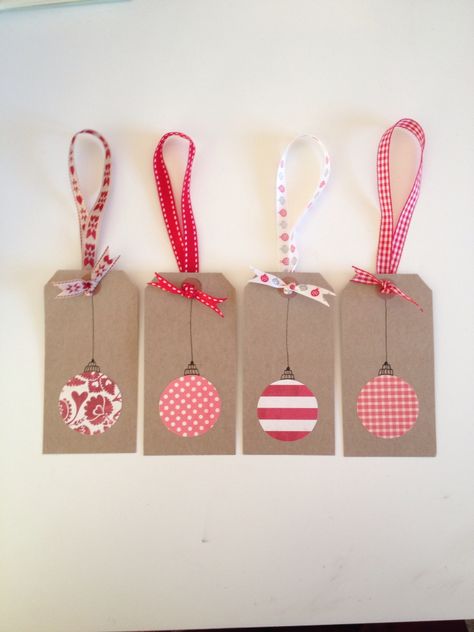 Gift Tag Crafts, Xmas Cards Handmade Diy Christmas Gift Tags, Diy Xmas Gift Tags, Gift Tag Ideas Christmas, Diy Gift Tags Ideas Birthday, Present Tags Diy, Xmas Gift Tags Homemade, Diy Christmas Gift Tags Easy, Diy Christmas Tags Handmade