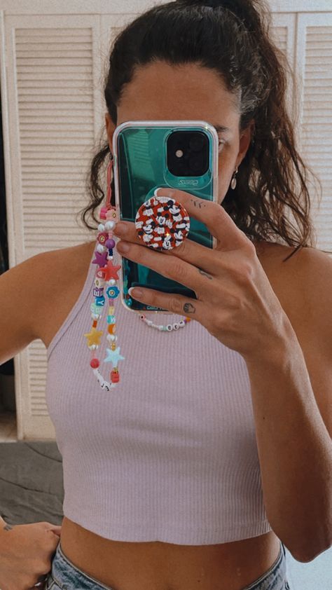 Fun phone strap + pop socket + colourful case... when is it too much? Lol Pop Socket Aesthetic, Popsockets Aesthetic, Phone Popsockets, Popsockets Phones, Iphone Organization, Pop Socket, Apple Phone Case, Phone Strap, Apple Phone