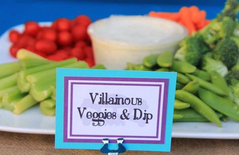 Descendants Food Ideas, Descendants Wedding, Descendants Party Games, Descendants Party Ideas Food, Descendants Party Food, Descendants Party Ideas, Descendants Birthday Party, Descendants Party Ideas Birthdays, Disney Descendants Party