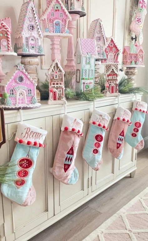 Gingerbread House Mantle Decor, Pastel Christmas Stocking, Pastel Holiday Decor, Pink Gingerbread Decor, Christmas Decor Candy Theme, Danish Pastel Christmas, Pastel Gingerbread Christmas Decor, Pastel Christmas Aesthetic, Pastel Candy Christmas