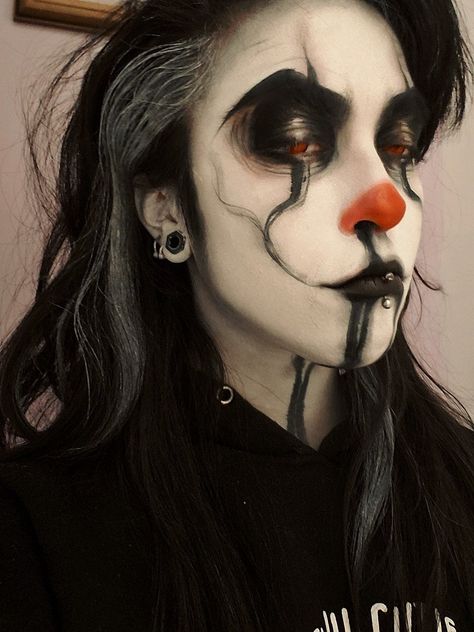 Corpse Clown Makeup, Dark Clowncore Makeup, Goth Clowncore Makeup, Guts The Clown, Goth Clowncore, Goth Clown Makeup, Clown Goth, Vampire Clown, Punk Clown