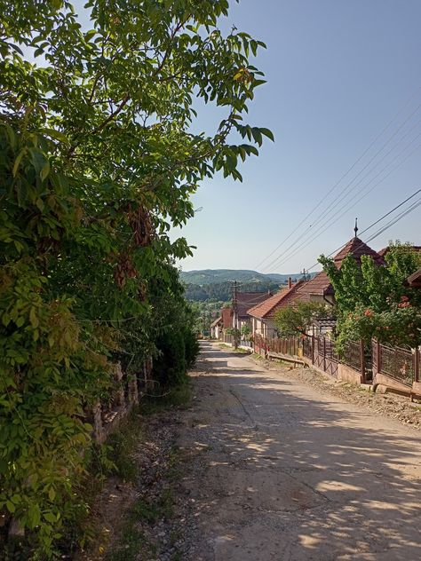 Romanian Village Aesthetic, Romania Countryside, Transylvania Romania Aesthetic, Romania Nature, Romania Aesthetic, Romania People, Transylvania Romania, Europe Aesthetic, Small Town Life