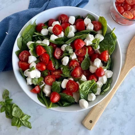 Healthy Cowboy Caviar, Healthy Bean Dip, Salad With Spinach, Healthy Beans, Caprese Salad Recipe, Fitness Meals, Balsamic Vinaigrette Dressing, Party Dip, Lime Vinaigrette