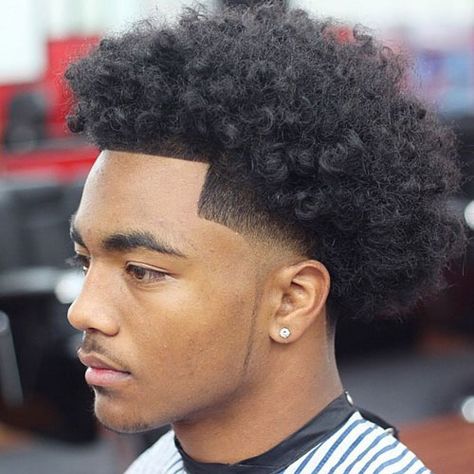 Haircuts For Afros Temp Fade, Blowout Haircut, Black Haircut Styles, Fade Haircut Styles, Curly Hair Fade, Black Fade, Taper Fade Haircut, Black Men Haircuts, Tapered Haircut