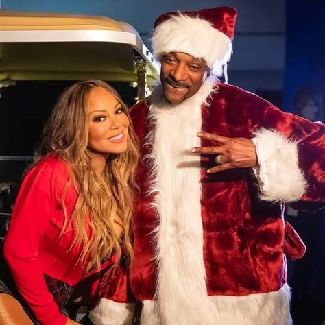 Hip Hop Christmas, Hip Hop 90s, Mariah Carey, Snoop Dogg, Barnes And Noble, Get Up, Old School, Pop Culture, Fur Coat