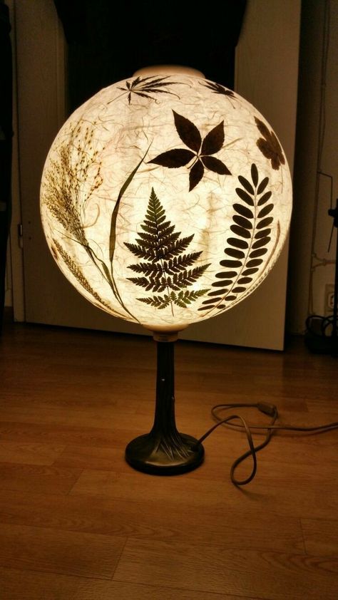 Diy Lampe, Ideas Minecraft, Stovetop Potpourri, Pressed Flower Art, Black House Exterior, Diy Crafts Hacks, Home Diy Projects, Diy Projects On A Budget, Diy Storage Furniture