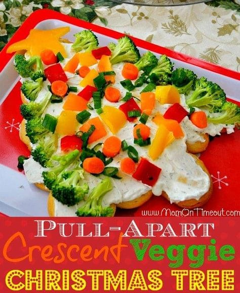 I absolutely love how FESTIVE this Crescent Veggie Christmas Tree recipe is! A great way to sneak some veggies into an otherwise indulgent day! Veggie Christmas Tree, Veggie Christmas, Christmas Tree Food, Mom On Timeout, Fruit Pizza Recipe, Festive Appetizers, Easy Veggie, Veggie Pizza, Crescent Roll