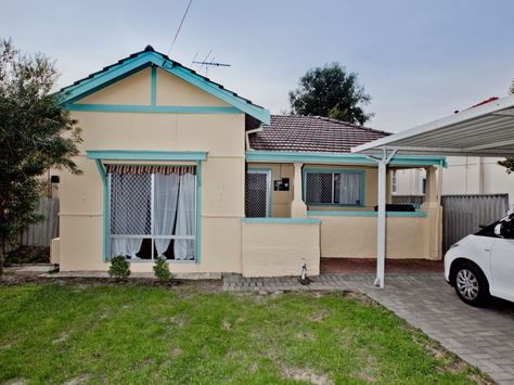 Renovation Takes Perth Cottage From Fibro To Fabulous | Australian House and Garden 1940s Bungalow, 1940s Cottage, 90s House, Renovation Exterior, 80s House, Small Bungalow, 1940s Home, Small Floor Plans, Bungalow Renovation