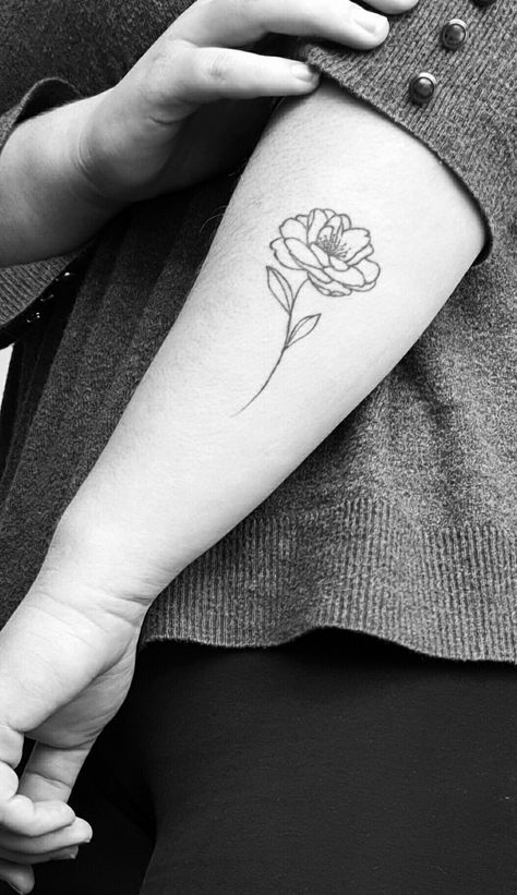 Camelia Flower Tattoo, Rose Line Tattoo, Camellia Flower Tattoo, November Tattoo, Croatian Tattoo, Sister Tattoo, White Camellia, Minimalist Japanese, Omerta Tattoo