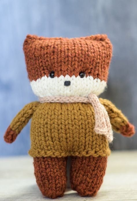 This fun, cuddly little fox is knit flat and seamed! He's so easy and cute. Free knitting pattern available! Knit Monster Pattern Free, Fox Knitting Pattern, Yarn Monsters, Diy Knitting Projects, Yarn Toys, Fingerless Gloves Knitted Pattern, Making Toys, Bear Patterns Free, Knitting For Charity