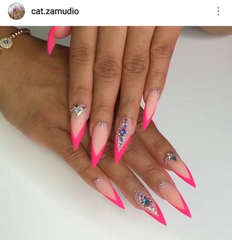 Pink French Tip Stiletto Nails, Stiletto Spring Nails, Steletoes Nails, Pink Stiletto Nails Designs, Angel Haircut, Stiletto Nails Designs Classy, Medium Stilleto Nails, Stiletto French Nails, Spring Nails Stiletto