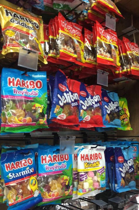 Haribo Jelibon Story, Junk Food Snacks, Food Snacks, Gummy Candy, Design Case, Junk Food, Chip Bag, Funko Pop, Art Wallpaper