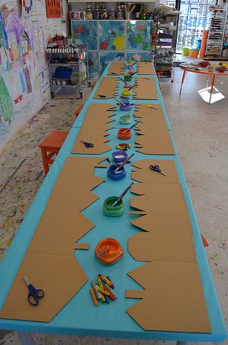 العمل الجماعي, Collaborative Art Projects, Aktivitas Montessori, Holiday Village, Elementary Art Projects, Kindergarten Art, Collaborative Art, Camping Art, Preschool Art