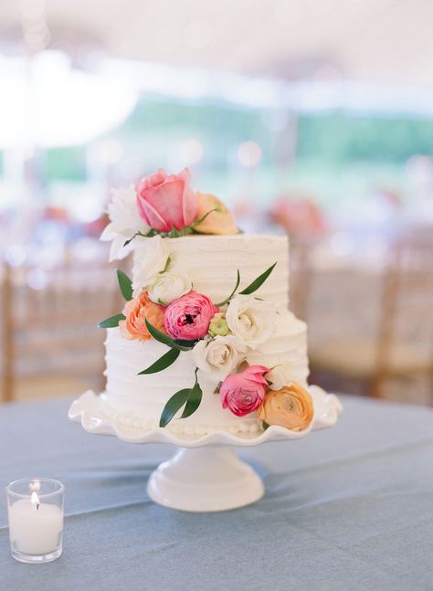 Gorgeous two tiered wedding cake with fresh flowers Floral Design: Hana Floral Design @hanafloral Photographer: Carrie Patterson https://www.carriepattersonphotography.com Floral Cakes Wedding, 2 Tier White Wedding Cake With Flowers, 2 Tiered Cake With Flowers, Wedding Cake Flowers 2 Tier, One Tier Floral Wedding Cake, Small Wedding Cakes With Flowers, Wedding Cake With Fake Flowers, Two Tiered Wedding Cake With Flowers, Flower Cake 2 Tier