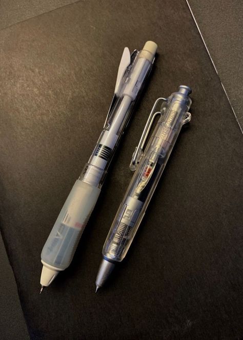 Good Mechanical Pencils, Clear Mechanical Pencils, Mechanical Pencil Aesthetic, Tombow Mechanical Pencil, Cool Mechanical Pencils, Dab Carts Pen Aesthetic, Pens Aesthetics, Mechanical Pencils Aesthetic, Cute Mechanical Pencils