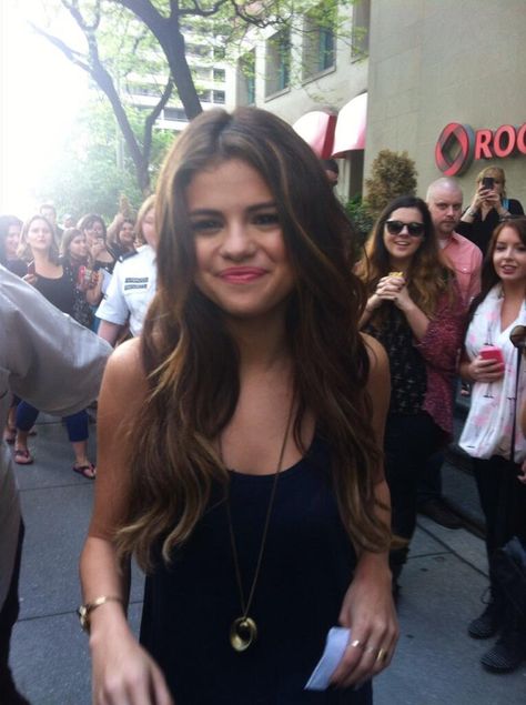 Selena Hair, Selena Gomez Smiling, Selena Gomez 2012, Selena Gomez 2014, Justin Selena, Selena Gomez Hair, Selena Pictures, Selena Gomez Cute, Hair Inspiration Long