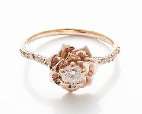 Flower Engagement, Rose Gold Diamond Ring Engagement, Gold Flower Ring, Ring Rosegold, Flower Engagement Ring, Rose Engagement Ring, Cute Rings, Pretty Rings, Rose Gold Diamonds