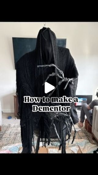 Kaylee Barnes on Instagram: "How to make a dementor. I had so much fun making him. ❤️ 

Any questions drop them in the comments. 👇🏼

#harrypotter #harrypotterhalloween #dementor #askaban #spookyseason #diyhalloween #halloweendecorations #halloweendiy #halloweendecor" How To Make Dementors, How To Make A Dementor, Diy Dementor Decoration, Dementor Diy, Diy Dementor, Harry Potter Halloween, Harry Potter Birthday, September 21, Halloween Diy