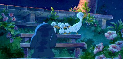 Lilo and Stitch baby ducks Stitch Fan Art, Wallpaper Gif Pc, Stitch Movie, Lilo Und Stitch, Gif Background, Disney Gifs, Disney Duck, Stitch Stuff, Disney Gif