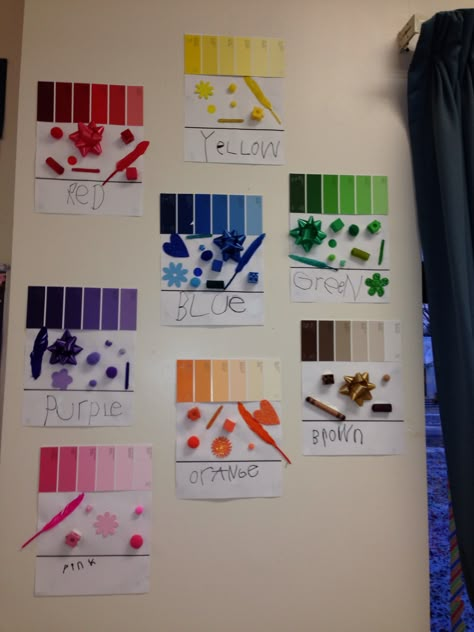 Great way to display colour wall! Colours Preschool, Reggio Inspired Classrooms, Reggio Classroom, Preschool Colors, Reggio Inspired, Kindergarten Art, Salou, Classroom Displays, Paint Colours