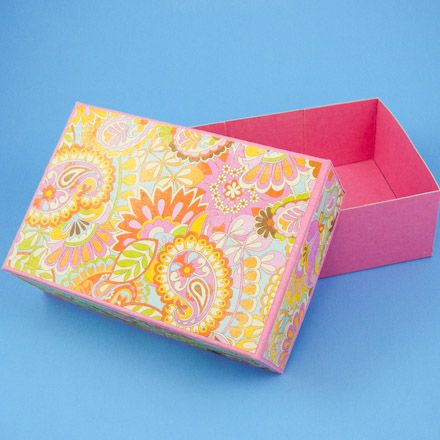 Make your own custom sized box out of cardstock or poster board. Origami Box With Lid, Diy Tarot Cards, Origami Envelope, Tarot Card Reading, Useful Origami, Diy Fan, Origami Box, Box Patterns, How To Make Box