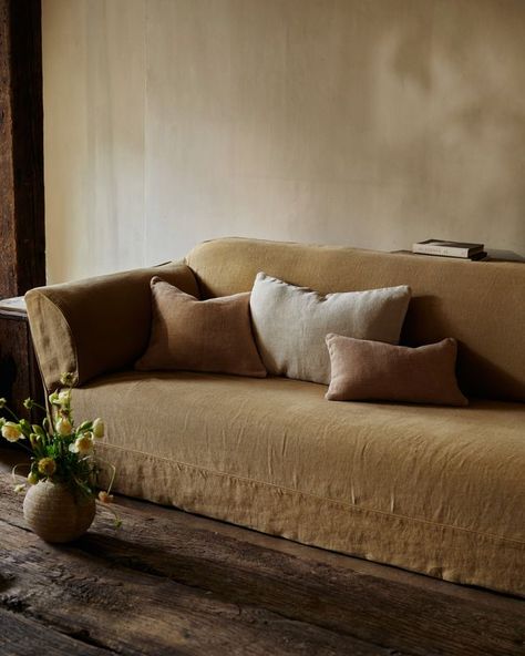 Zara Home Zara Home Cushions, Fabric Shoot Ideas, Fabric Shoot, Table Linen, Simple Beauty, Amazon Products, Create Space, Zara Home, Neutral Tones