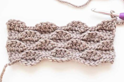 1,000s of Free Crochet Patterns - EasyCrochet.com Advanced Crochet Stitches, Chevron Crochet Patterns, Stitch Crochet Pattern, Crochet Triangle Shawl Pattern, Crochet Ripple Pattern, Learn Crochet, Bobble Stitch Crochet, Crochet Wrap Pattern, Easy Crochet Hat